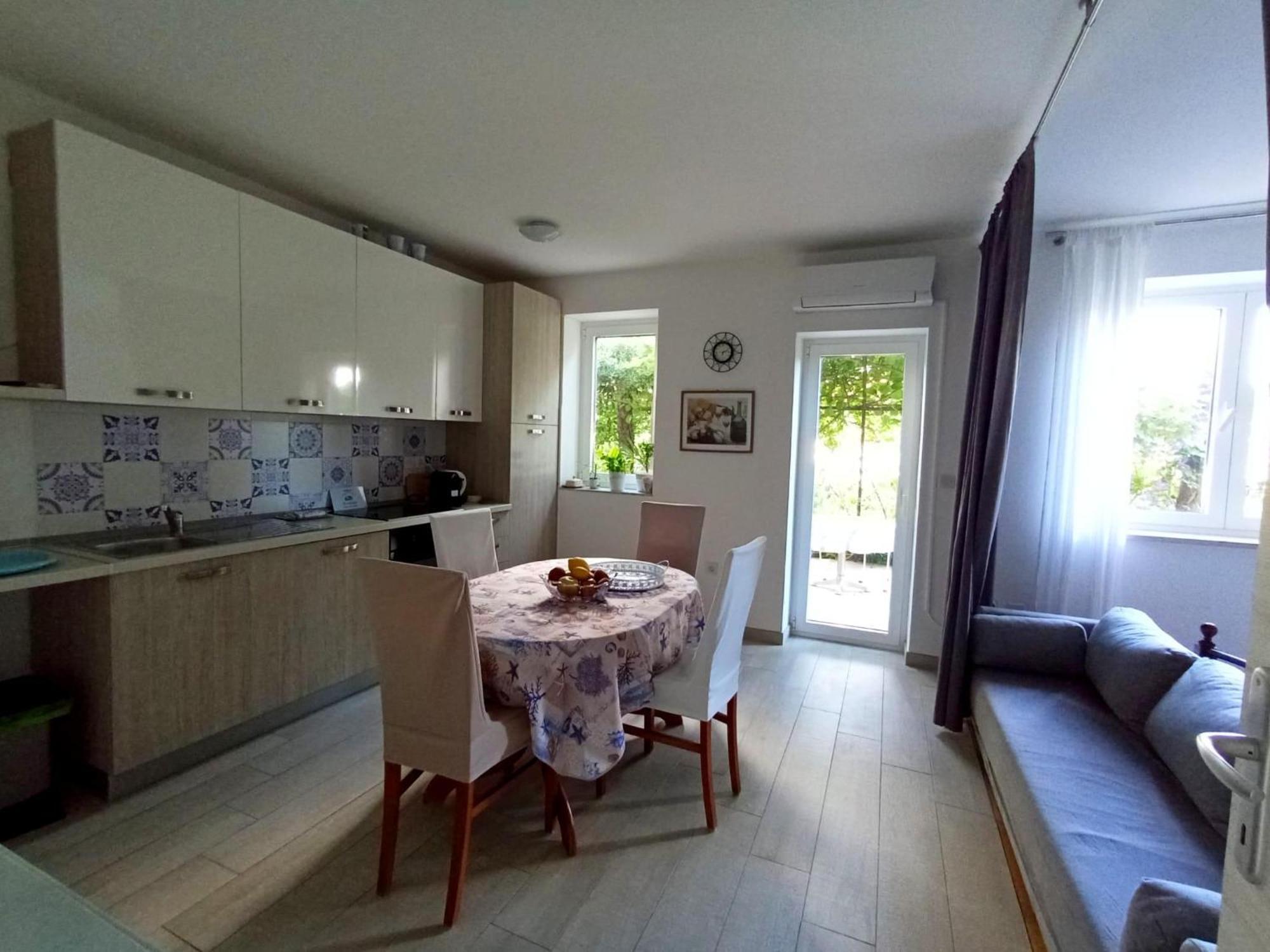 Apartments With A Parking Space Icici, Opatija - 14155 Room photo